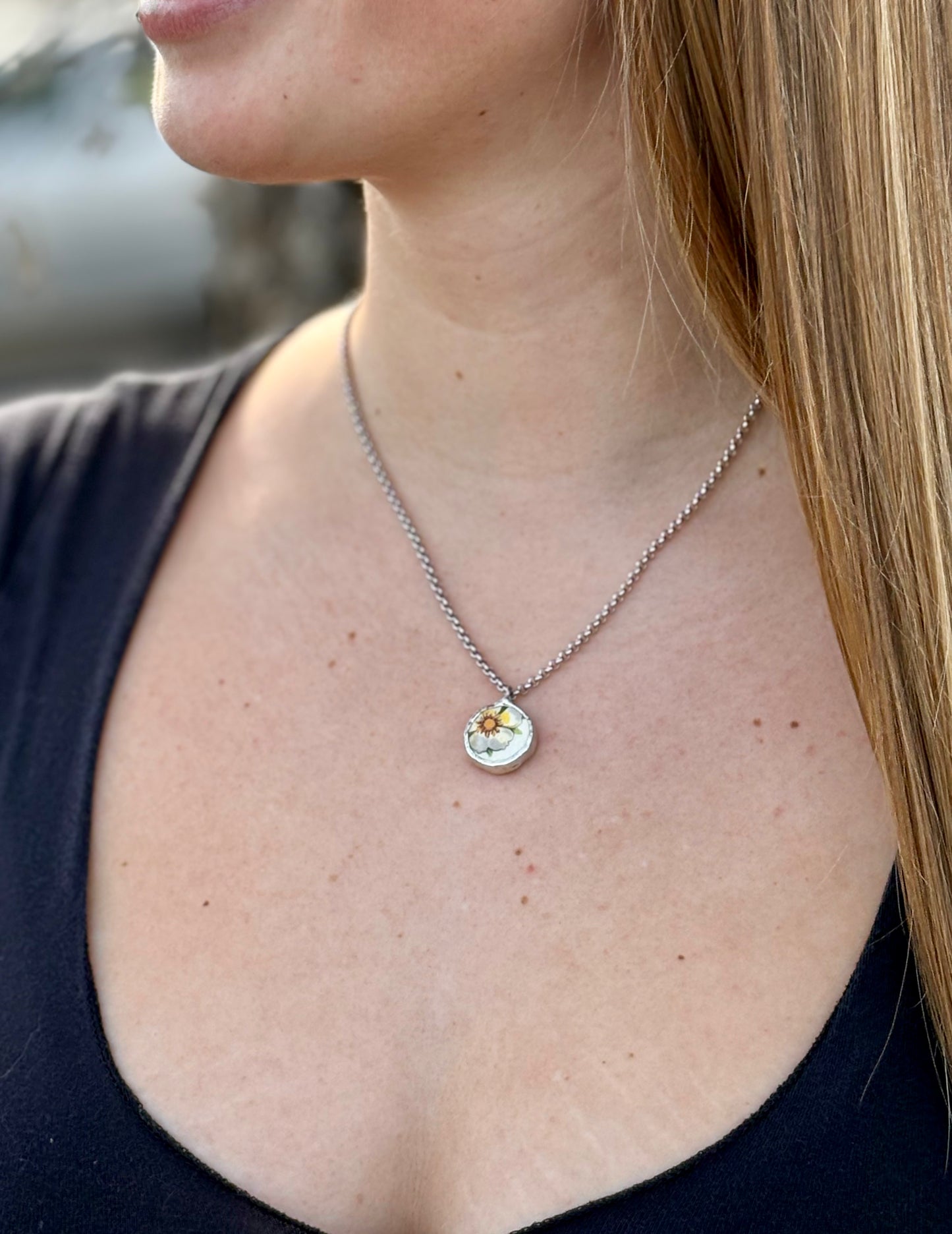 Elsie Ceramic Pendant Necklace