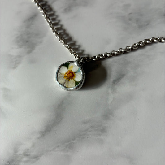 Isabel Ceramic Pendant Necklace