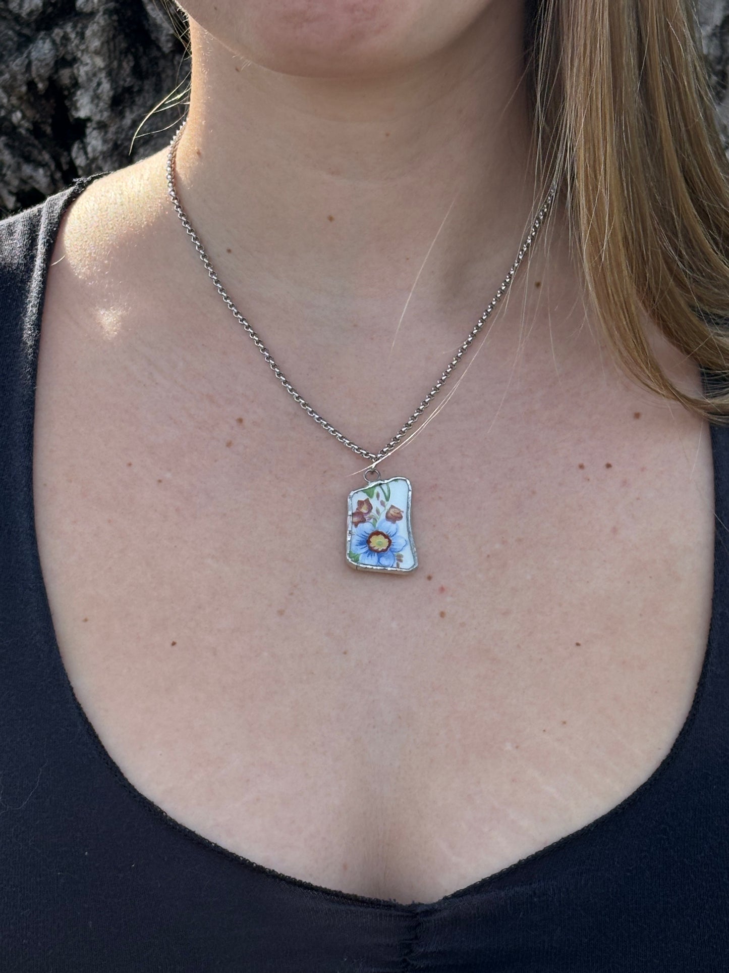 Florals 4 Ceramic Pendant Necklace