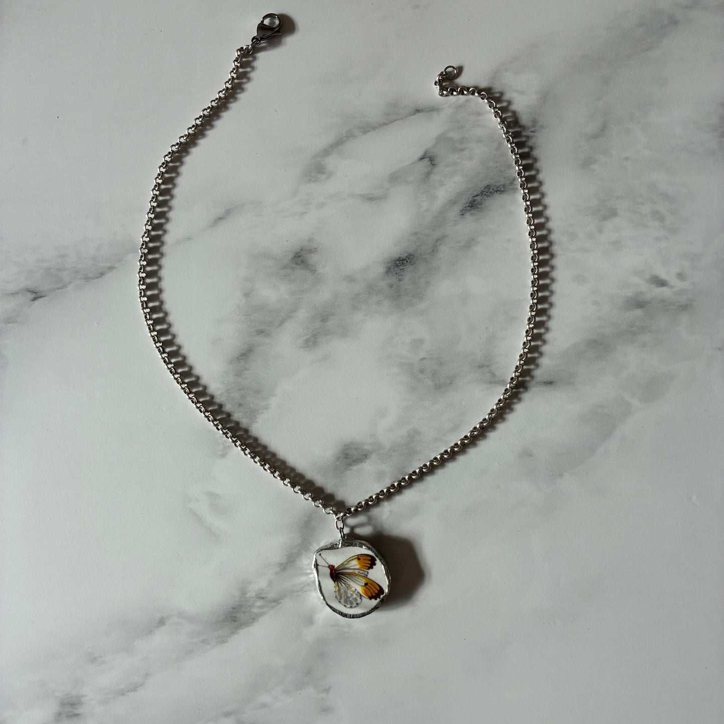 White & Gold Butterfly Ceramic Pendant Necklac