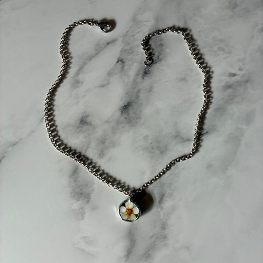 Isabel Ceramic Pendant Necklace